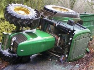 AgroPublic | Δίπλα στον αγρότη, καθημερινά αγροτικά νέα, γεωπονικές δημοσιεύσεις | trakter anatropi 0 1