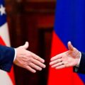 | US Russia Handshake