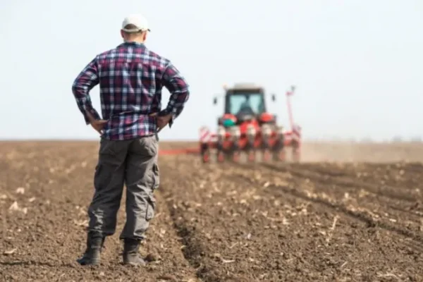AgroPublic | Δίπλα στον αγρότη, καθημερινά αγροτικά νέα, γεωπονικές δημοσιεύσεις, κτηνοτροφία, ελαιοκομία, αμπελουργία | agrotes provli 1.jpg