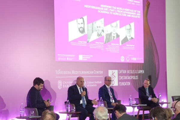 ΥπΑΑΤ: Εντός Οκτωβρίου οι πληρωμές για βιολογικά, ζωοτροφές και το Νοέμβριο η βασική ενίσχυση